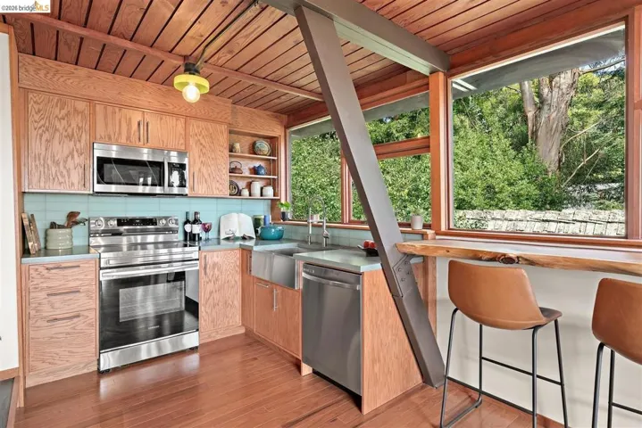 1357 Glendale Ave, Berkeley, California 94708