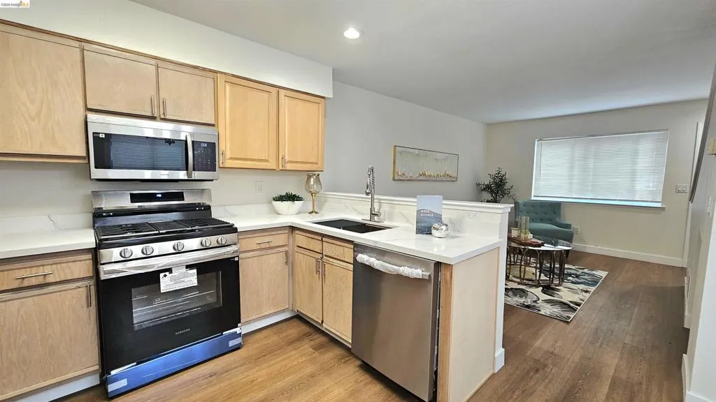 1826 Vicksburg Ave 1, Oakland, California 94601 — photo 5