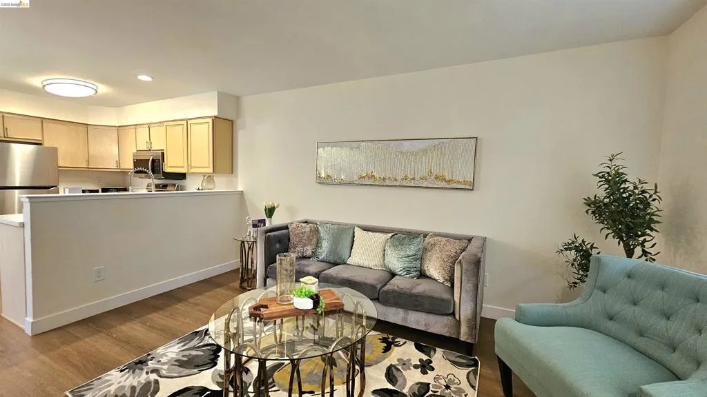 1826 Vicksburg Ave 1, Oakland, California 94601 — photo 4