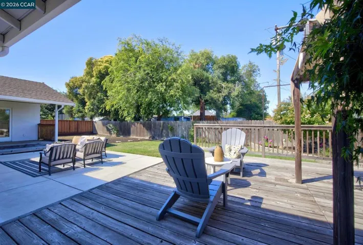 827 Wilmore Ave, Concord, California 94518-2218