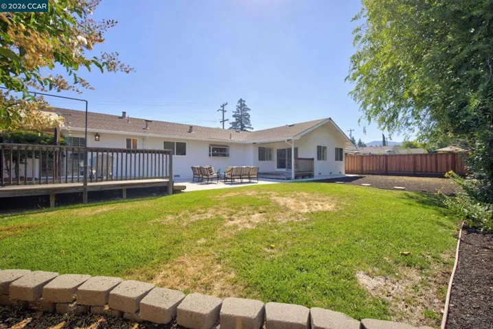 827 Wilmore Ave, Concord, California 94518-2218