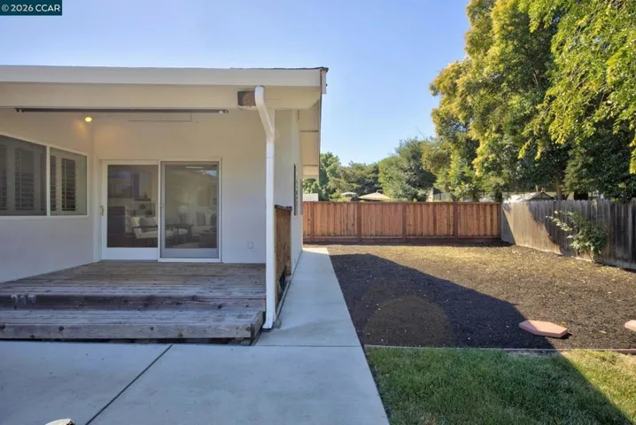 827 Wilmore Ave, Concord, California 94518-2218