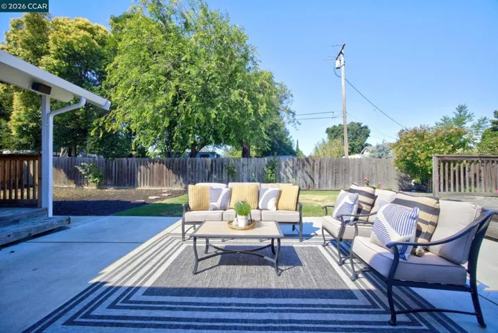 827 Wilmore Ave, Concord, California 94518-2218