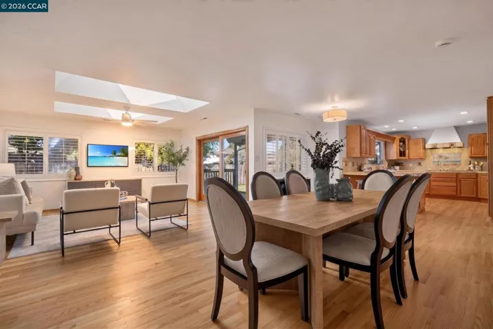 827 Wilmore Ave, Concord, California 94518-2218