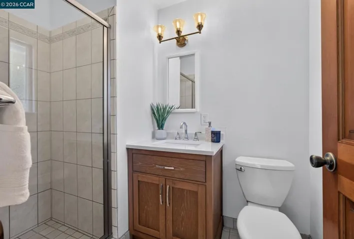827 Wilmore Ave, Concord, California 94518-2218