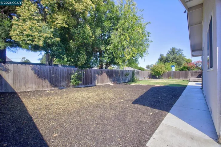 827 Wilmore Ave, Concord, California 94518-2218