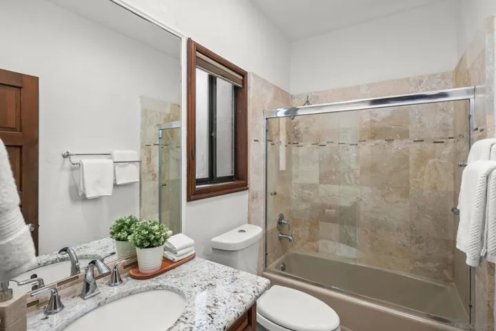 29509 Hoxie Ranch Rd, Vista, California 92084
