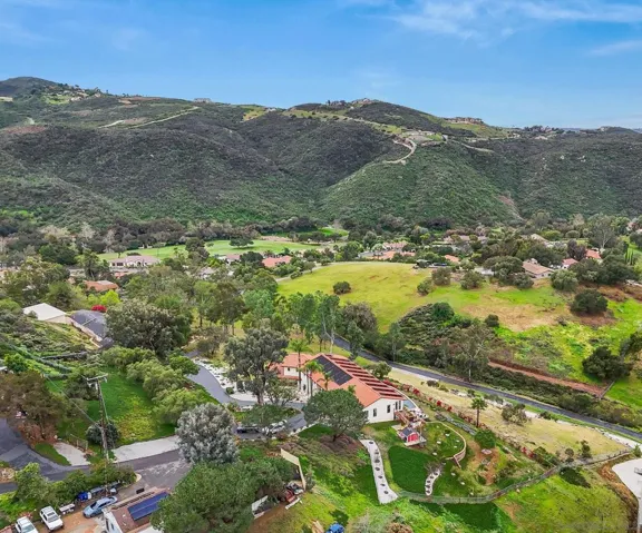 29509 Hoxie Ranch Rd, Vista, California 92084