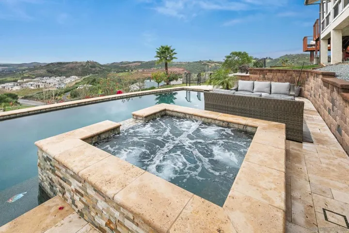 29509 Hoxie Ranch Rd, Vista, California 92084
