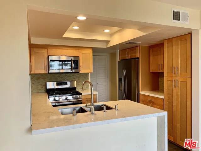 12412 Texas Avenue 302, Los Angeles, California 90025