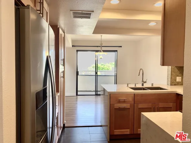 12412 Texas Avenue 302, Los Angeles, California 90025