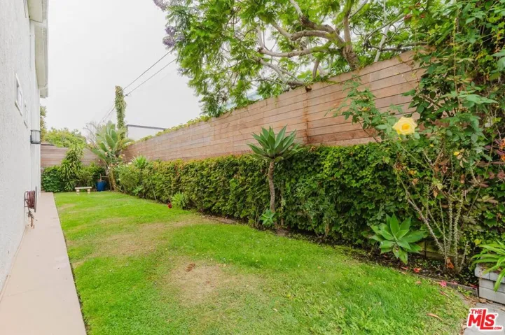 2721 2nd Street 111, Santa Monica, California 90405