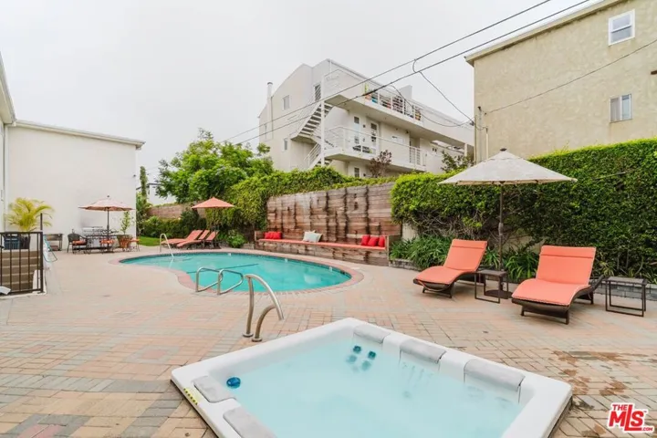 2721 2nd Street 111, Santa Monica, California 90405
