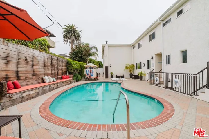 2721 2nd Street 111, Santa Monica, California 90405