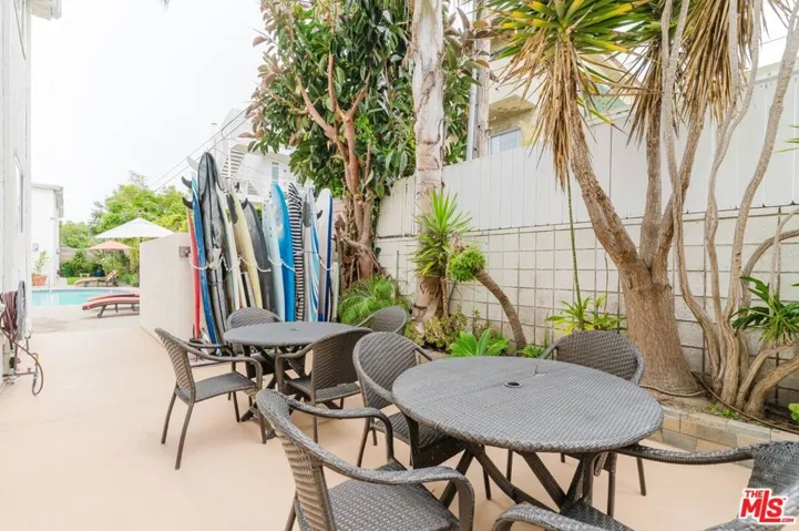 2721 2nd Street 111, Santa Monica, California 90405