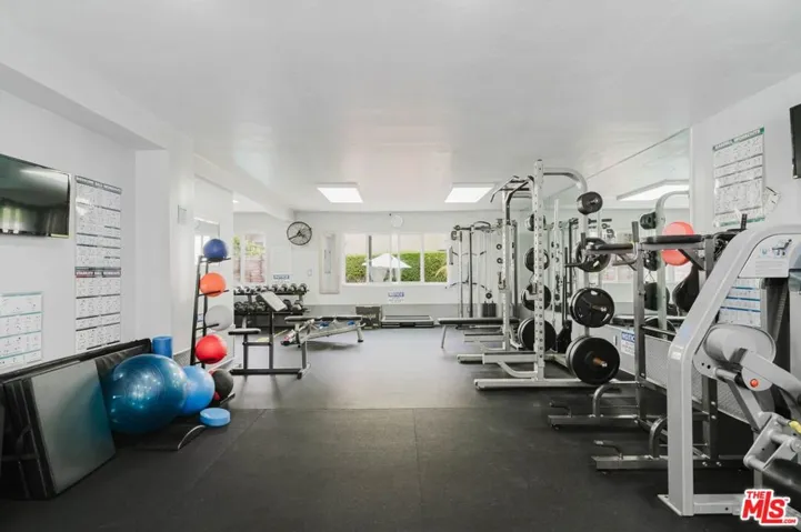 2721 2nd Street 111, Santa Monica, California 90405