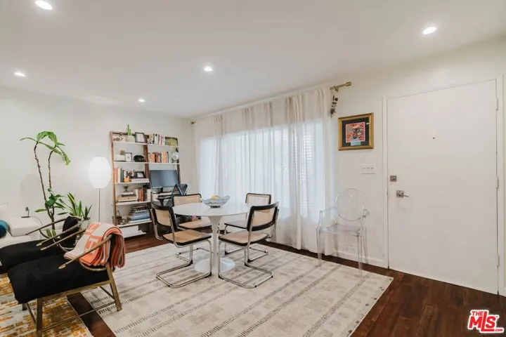 2721 2nd Street 111, Santa Monica, California 90405