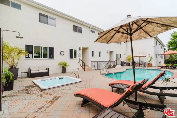 2721 2nd Street 111, Santa Monica, California 90405