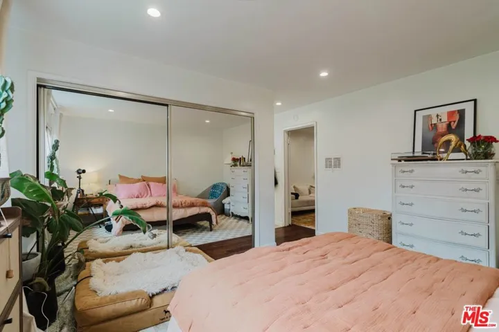 2721 2nd Street 111, Santa Monica, California 90405