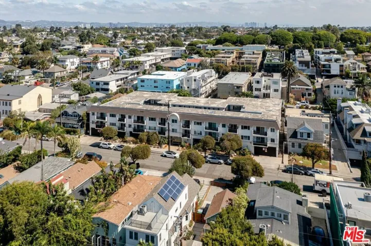 2721 2nd Street 111, Santa Monica, California 90405