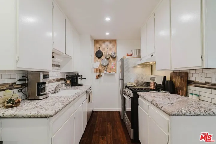 2721 2nd Street 111, Santa Monica, California 90405