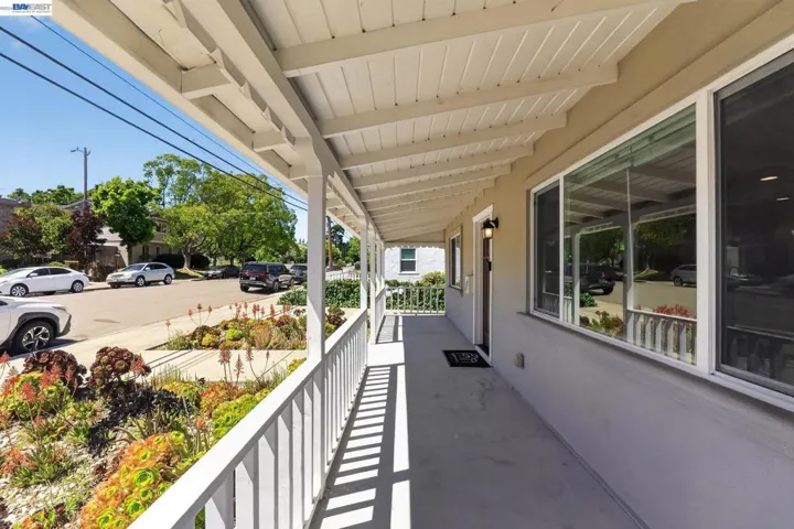 20556 Forest Ave, Castro Valley, California 94546