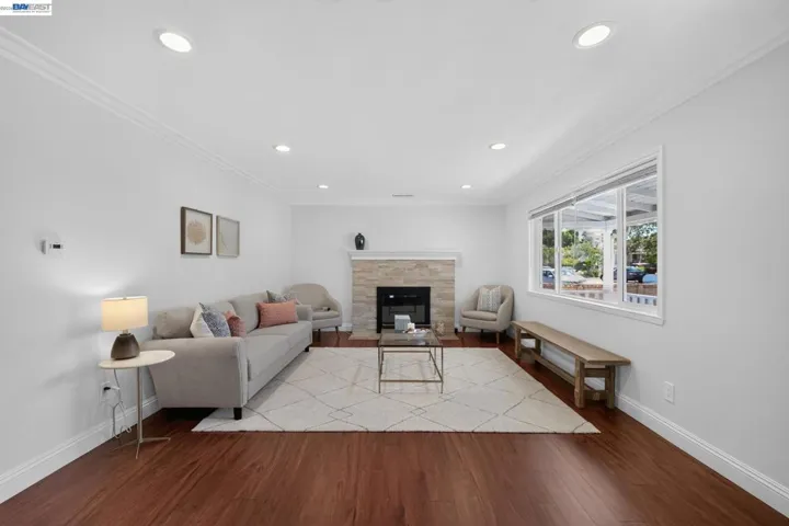 20556 Forest Ave, Castro Valley, California 94546