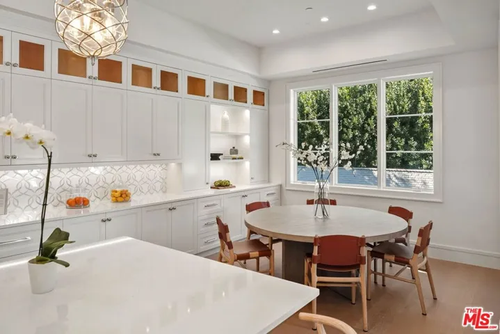 1675 San Remo Drive, Pacific Palisades, California 90272