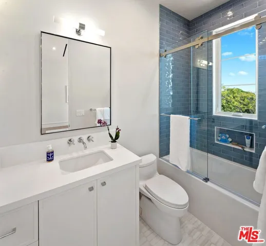 1675 San Remo Drive, Pacific Palisades, California 90272