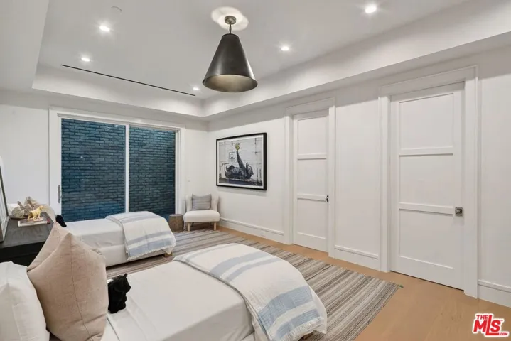 1675 San Remo Drive, Pacific Palisades, California 90272