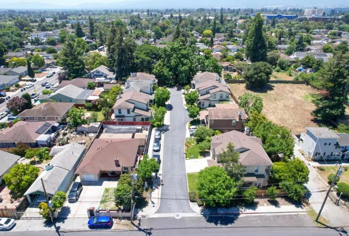 2278 Tuscany Court, East Palo Alto, California 94303
