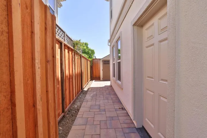 2278 Tuscany Court, East Palo Alto, California 94303