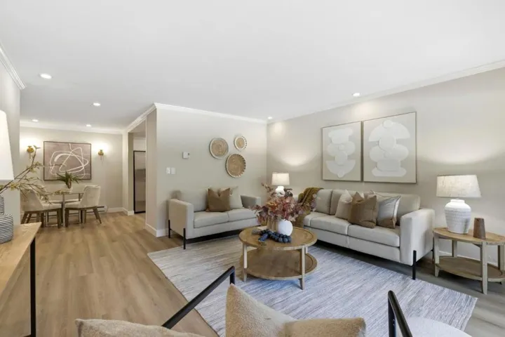 1031 Crestview Drive 106, Mountain View, California 94040