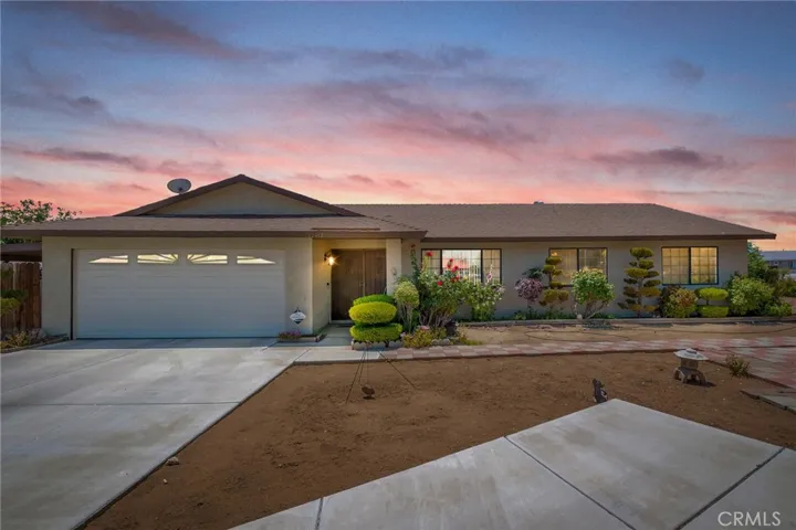 22117 Cholena, Apple Valley, California 92307