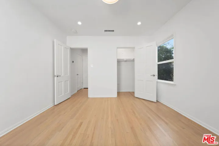 11345 Cashmere Street, Los Angeles, California 90049