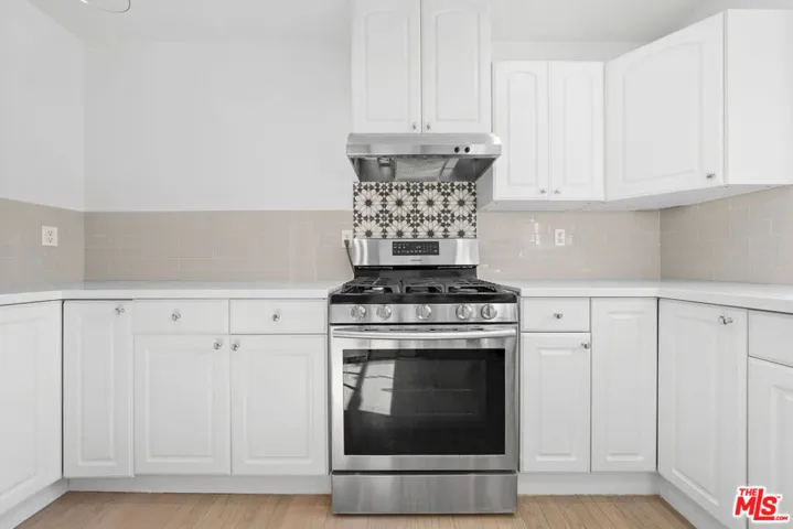 11345 Cashmere Street, Los Angeles, California 90049