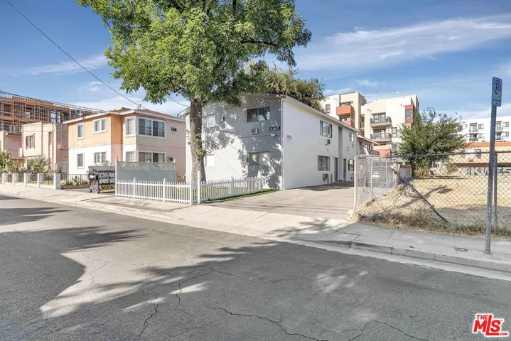 5524 Elmer Avenue 3, North Hollywood, California 91601