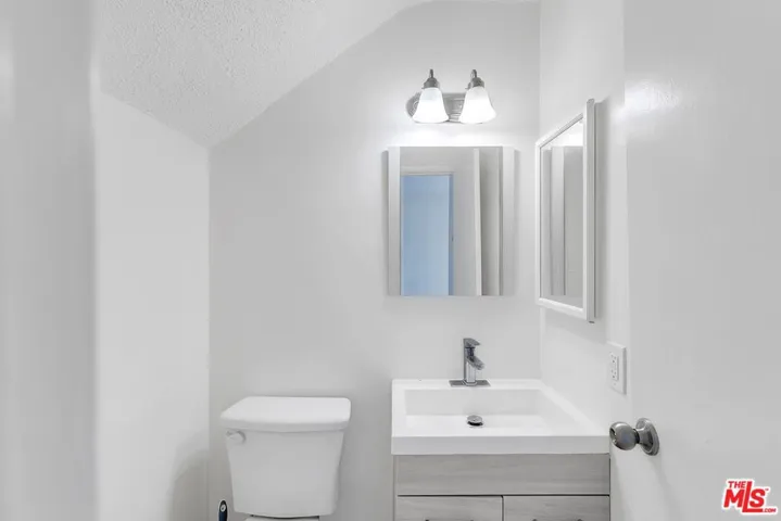 5524 Elmer Avenue 3, North Hollywood, California 91601