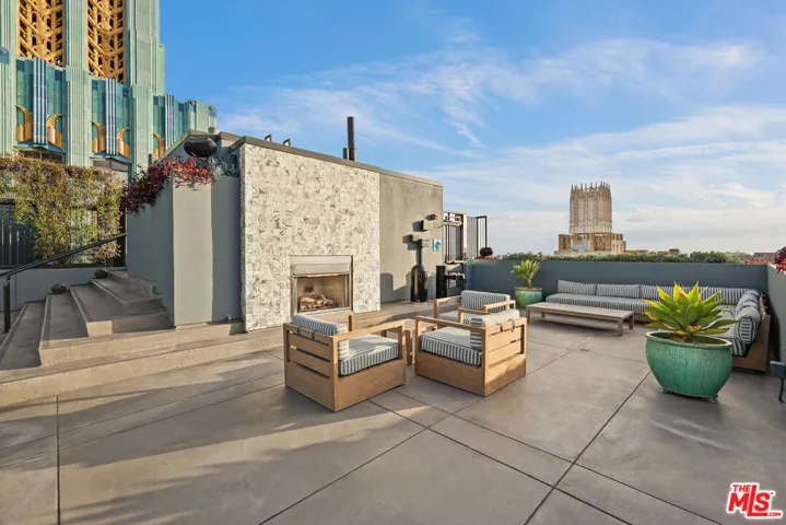 849 S Broadway M9, Los Angeles, California 90014
