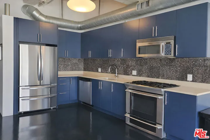 849 S Broadway M9, Los Angeles, California 90014