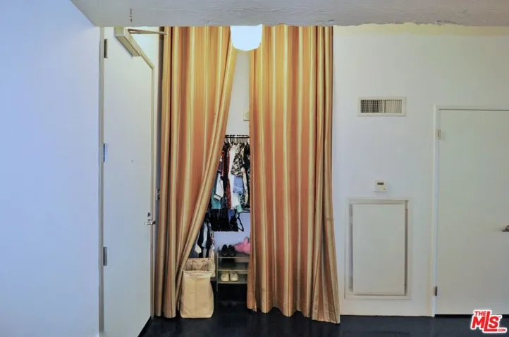 849 S Broadway M9, Los Angeles, California 90014