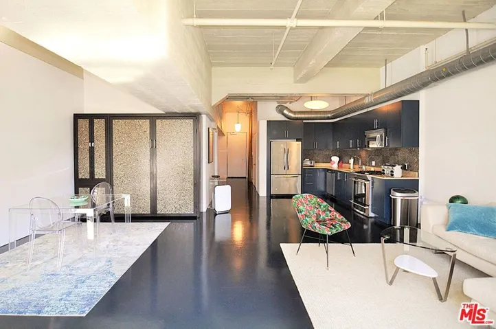 849 S Broadway M9, Los Angeles, California 90014