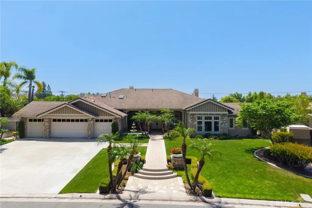 6810 Sycamore Glen