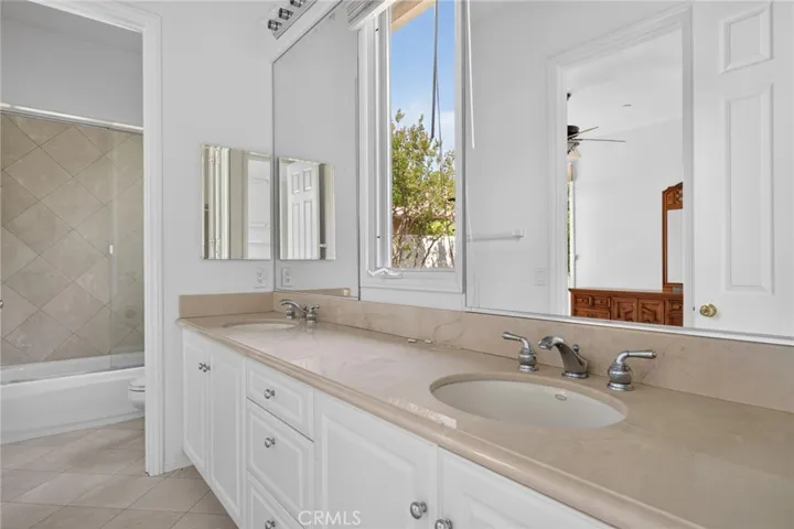 6810 Sycamore Glen, Orange, California 92869