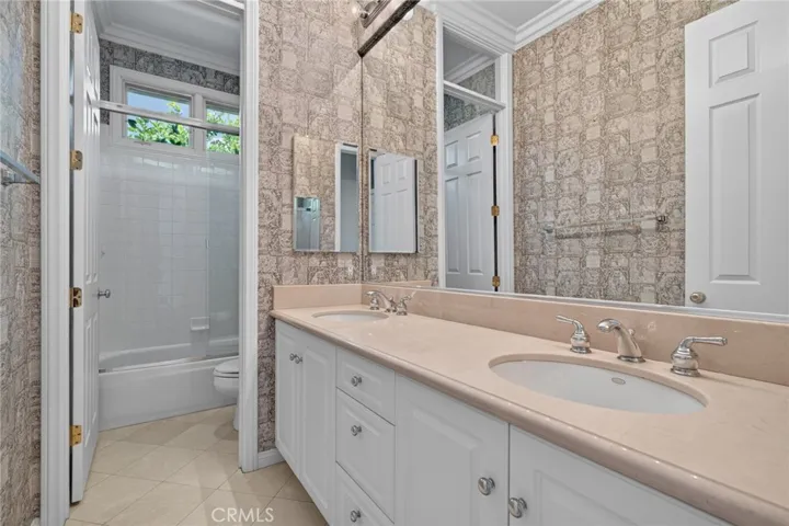 6810 Sycamore Glen, Orange, California 92869