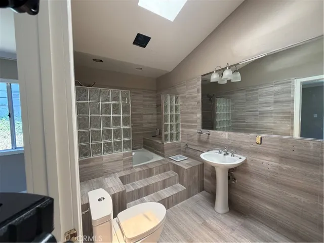 1817 Verdugo Loma, Glendale, California 91208
