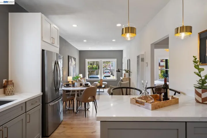 2617 Santa Clara Ave, Alameda, California 94501