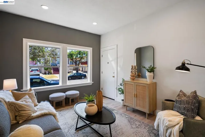 2617 Santa Clara Ave, Alameda, California 94501