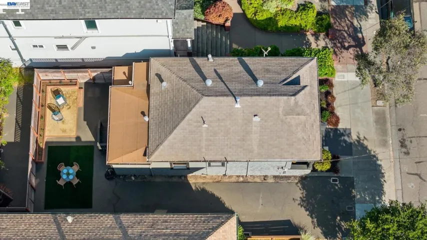 2617 Santa Clara Ave, Alameda, California 94501
