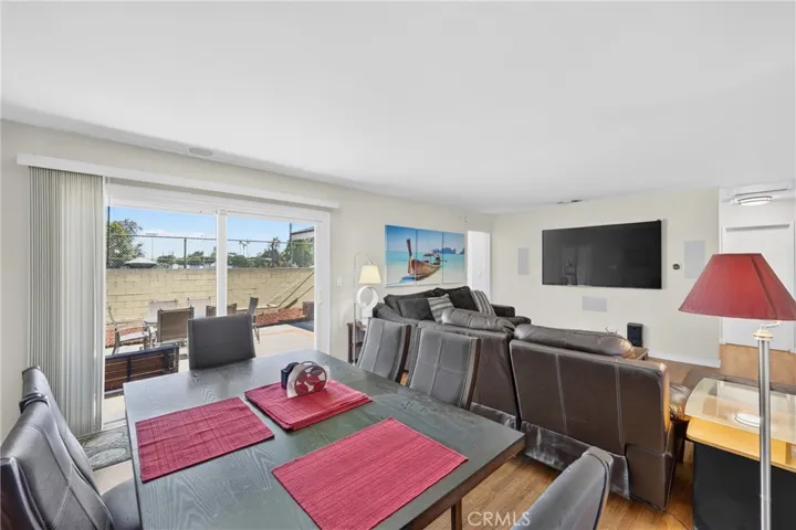 1633 E Clarion, Carson, California 90745